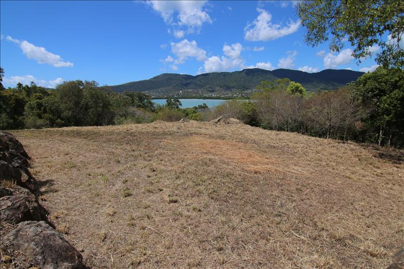 Botanica Estate