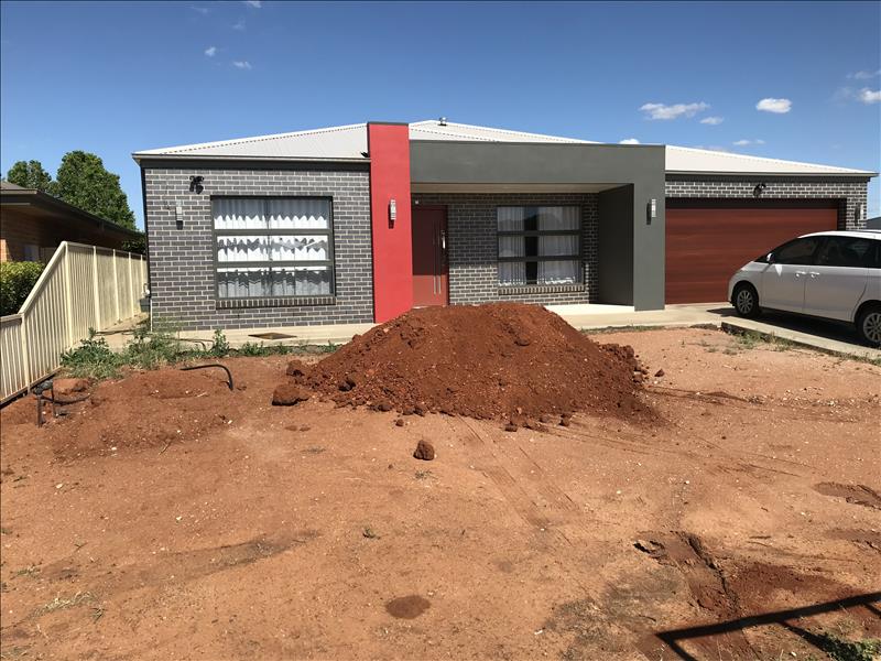 RED DOOR A HIT AT MADDEN DRIVE, GRIFFITH