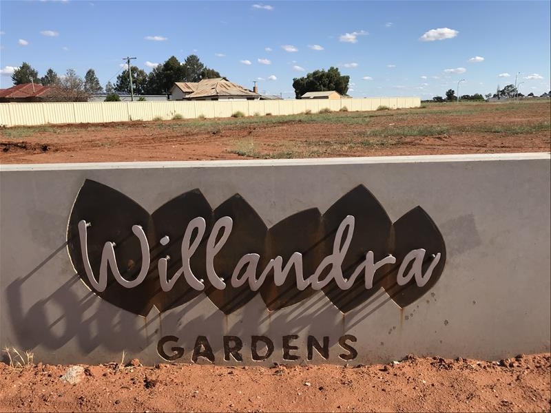 THREE HOMES TO START AT WILLANDRA GARDENS