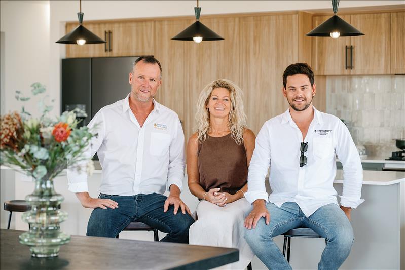 INH Geraldton hands over the keys to stunning new custom home