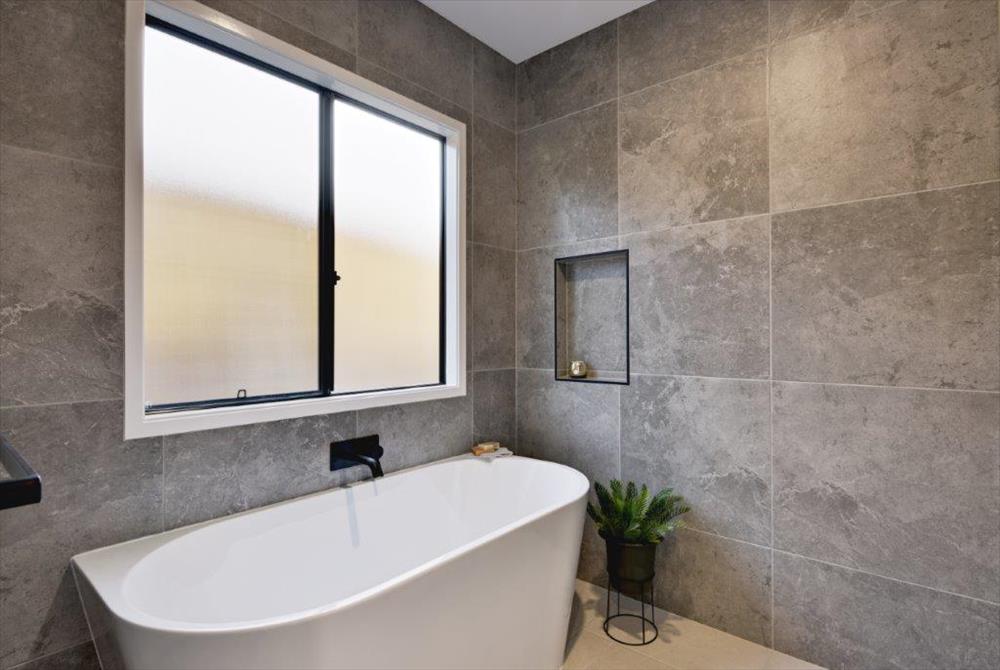 Home Design Internal. Main Bathroom. Bath Tub.