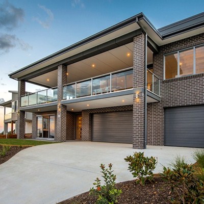 CUSTOM AND PROJECT HOMES SCOOP THE POOL
