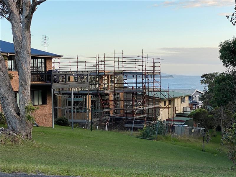 Advantages of Building a House on a Sloped Lot