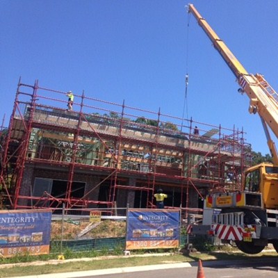 KORORA HAVEN DISPLAY ROOF GOES ON
