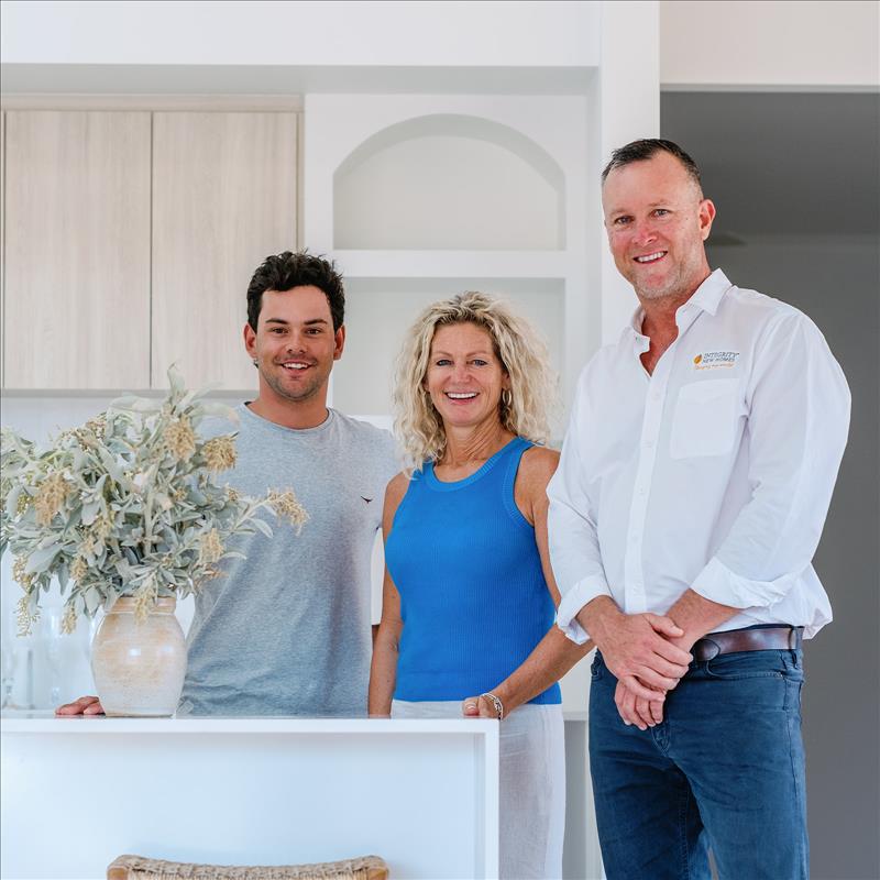 Builder Opens House in Geraldton